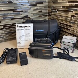 VTG Panasonic Palmcorder PalmSight PV-L558D VHS-C Camcorder Bundle Tested WORKS